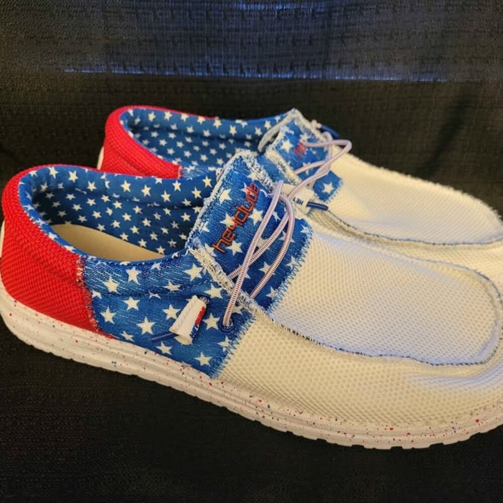 Hey Dude Wally Sox Tri American Patriotic Flag